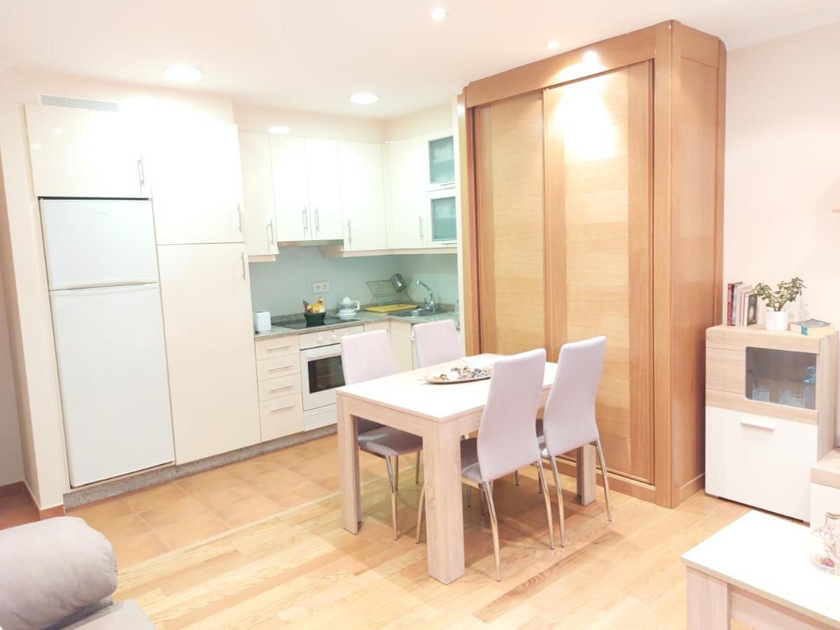 סנטיאגו דה קומפוסטלה Apartamento Vieiro Con Plaza Garaje Gratis מראה חיצוני תמונה